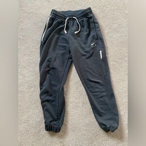 Nike Standard Issue Men’s Dri-FIT Basketball Pants